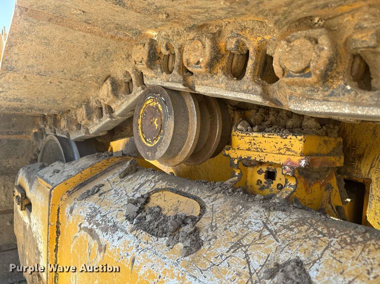 image for item DQ6745 2011 John Deere 850K WT dozer