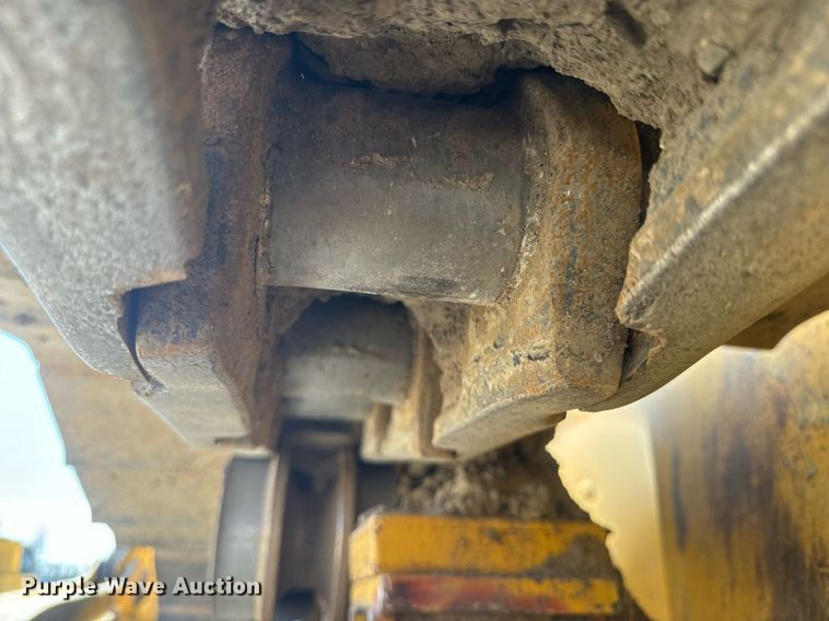 image for item DQ6745 2011 John Deere 850K WT dozer