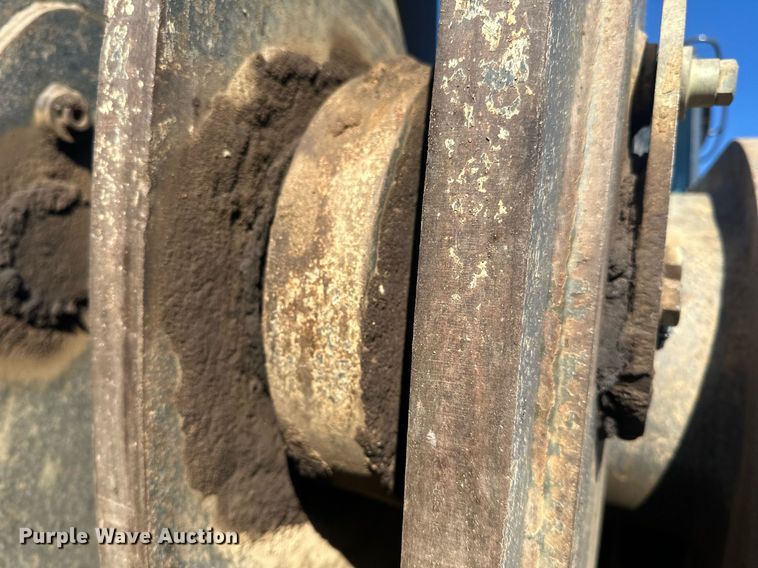 image for item DQ7426 2006 John Deere 844J wheel loader