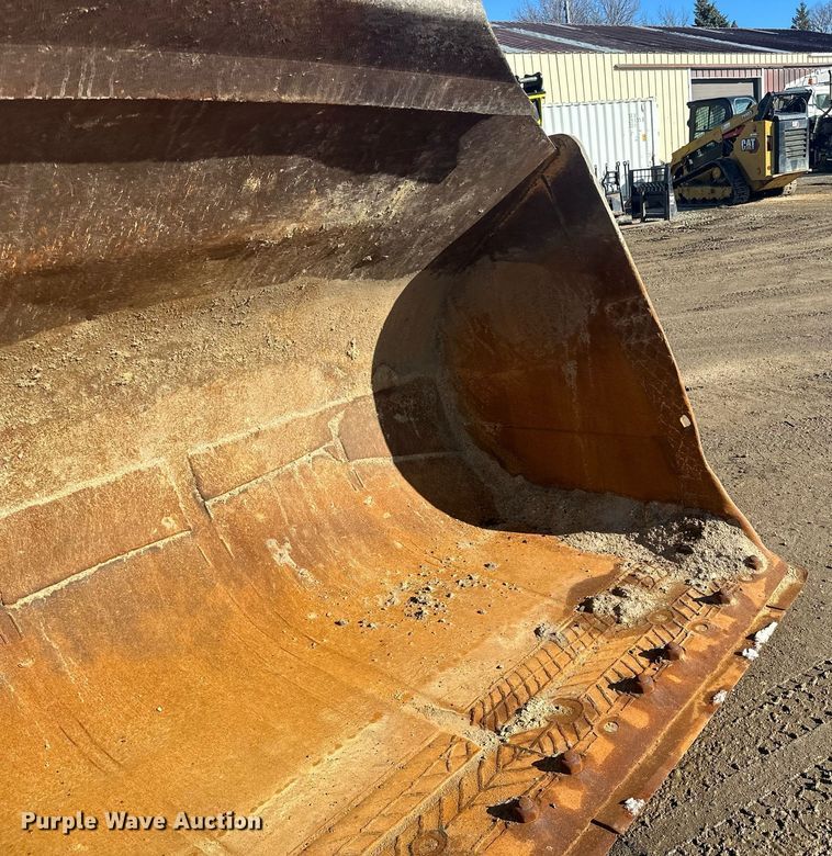 image for item DQ7426 2006 John Deere 844J wheel loader