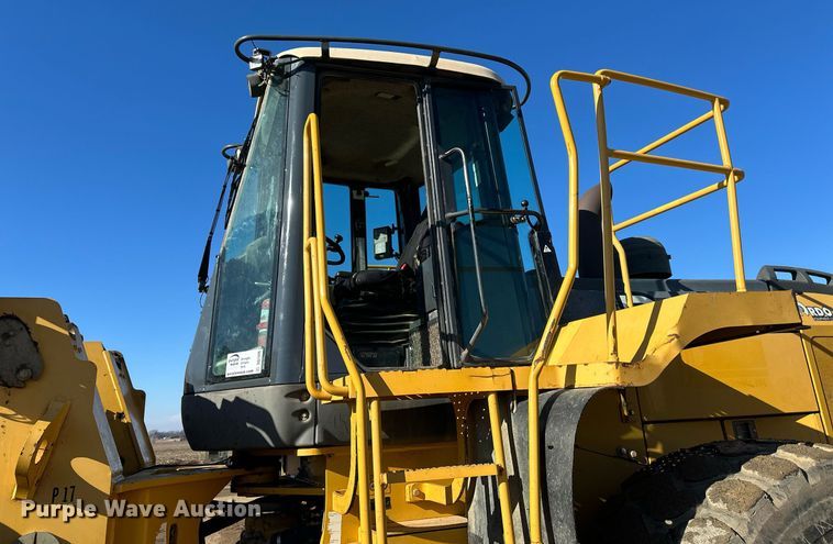 image for item DQ7426 2006 John Deere 844J wheel loader