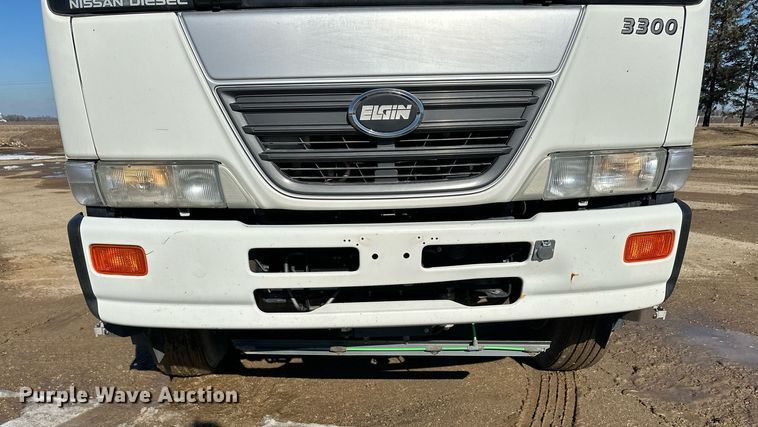 image for item DQ7427 2009 Nissan  UD3300 street sweeper truck