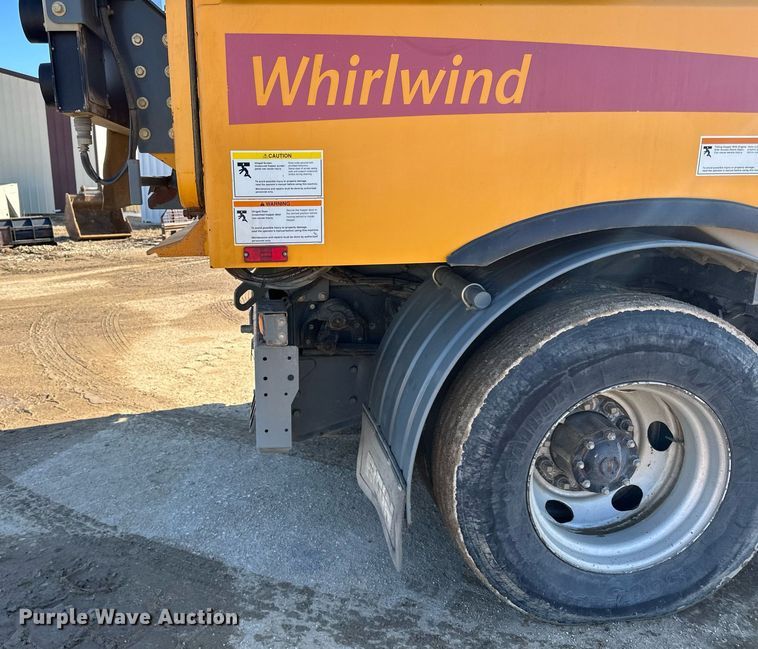 image for item DQ7427 2009 Nissan  UD3300 street sweeper truck