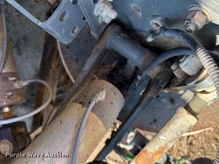 image for item DQ7427 2009 Nissan  UD3300 street sweeper truck