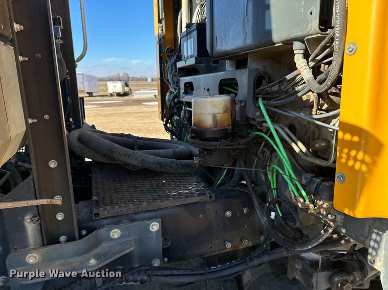 image for item DQ7427 2009 Nissan  UD3300 street sweeper truck