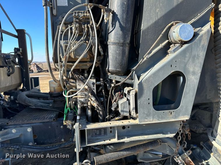 image for item DQ7427 2009 Nissan  UD3300 street sweeper truck