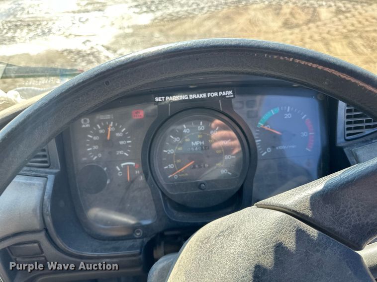 image for item DQ7427 2009 Nissan  UD3300 street sweeper truck