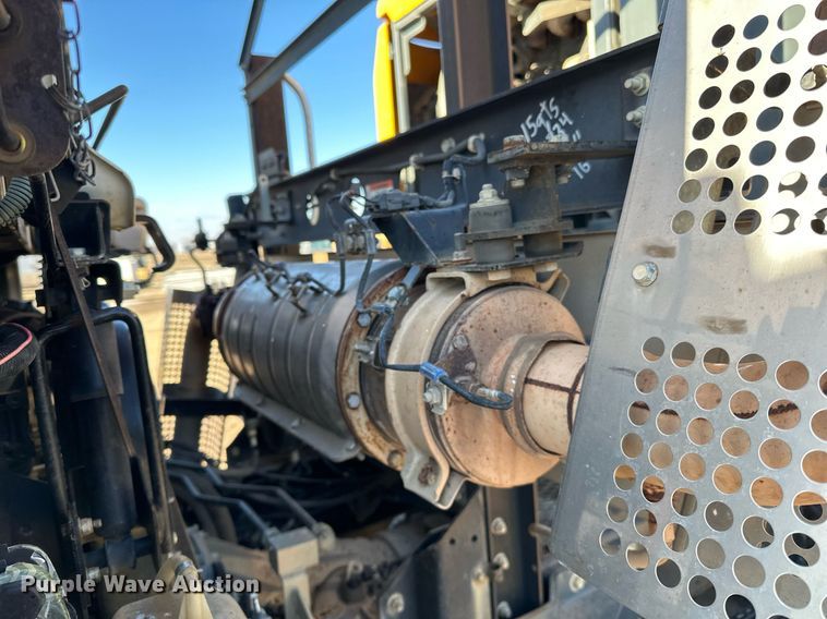 image for item DQ7427 2009 Nissan  UD3300 street sweeper truck