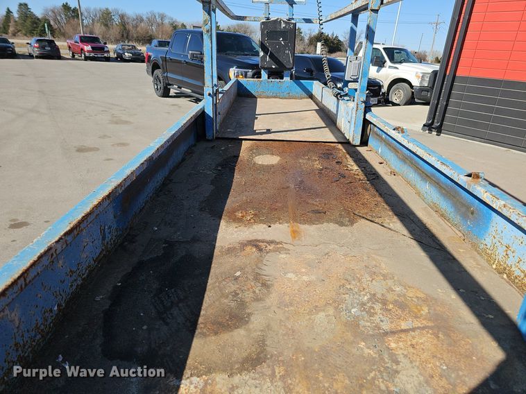 image for item DQ8586 Genie GS2632 scissor lift