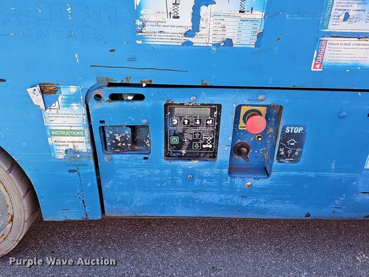image for item DQ8586 Genie GS2632 scissor lift