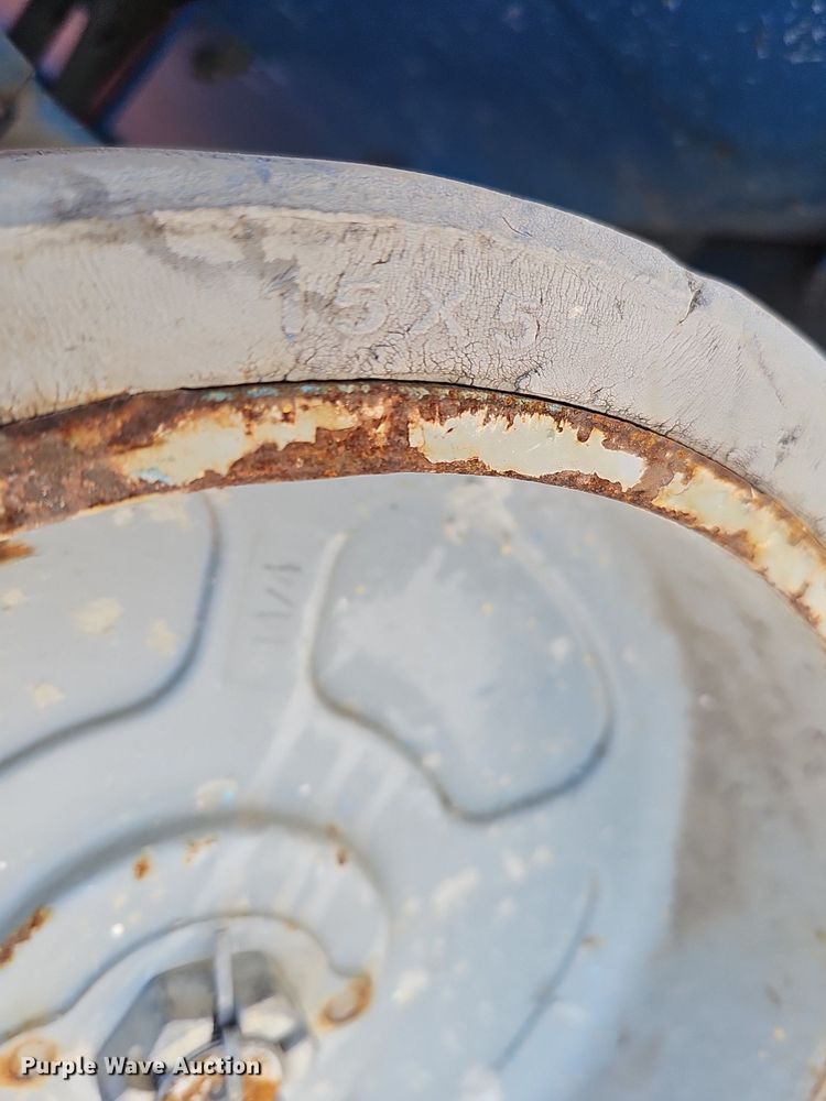 image for item DQ8586 Genie GS2632 scissor lift