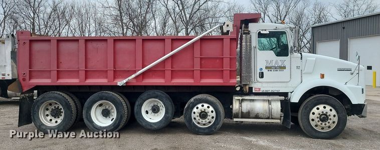 image for item DR7866 2004 Kenworth T800 dump truck