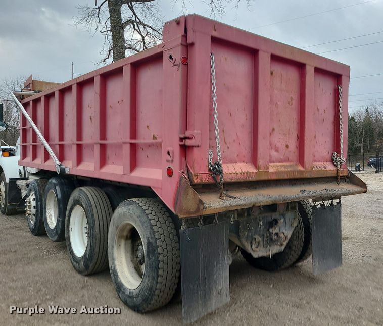 image for item DR7866 2004 Kenworth T800 dump truck