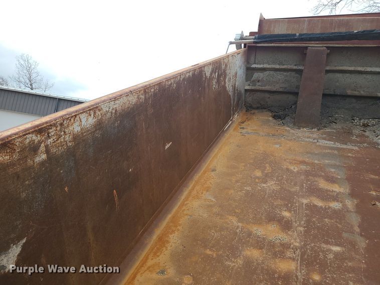 image for item DR7866 2004 Kenworth T800 dump truck