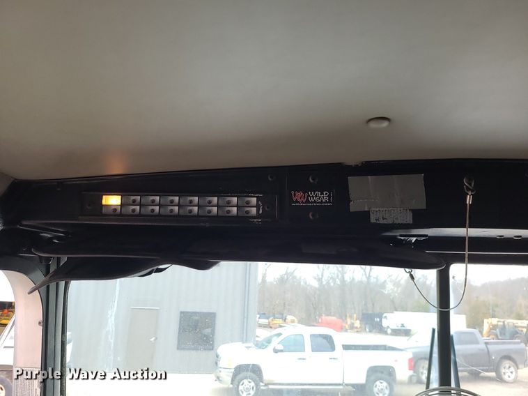 image for item DR7866 2004 Kenworth T800 dump truck