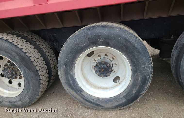 image for item DR7866 2004 Kenworth T800 dump truck