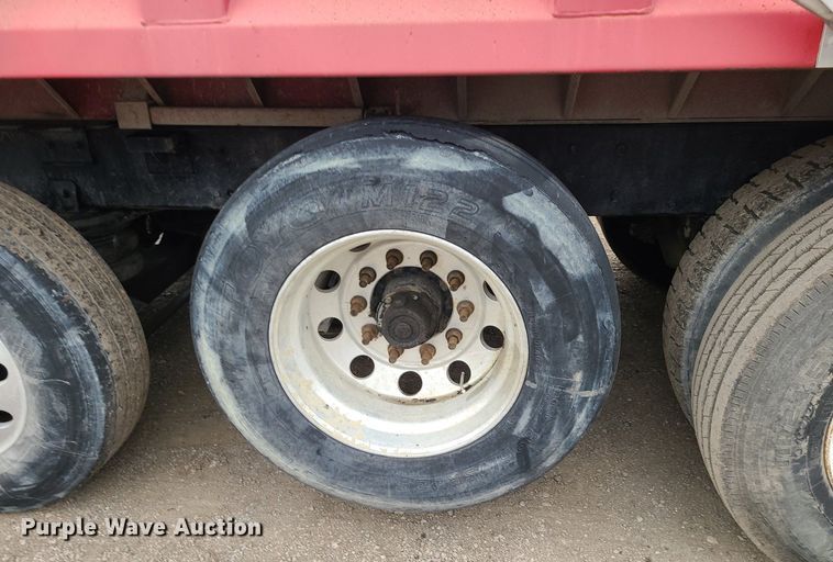 image for item DR7866 2004 Kenworth T800 dump truck