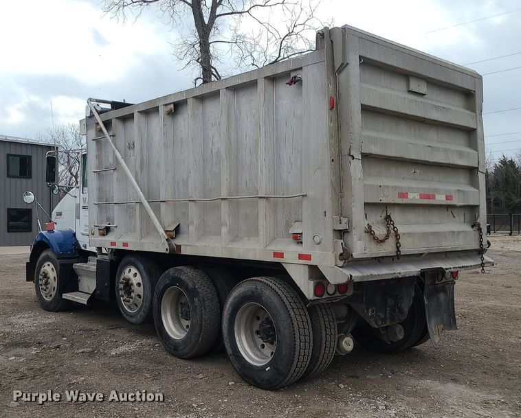 image for item DR7867 1998 Kenworth T800 dump truck