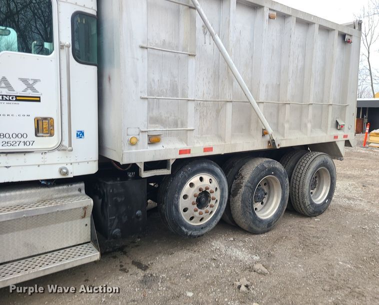 image for item DR7867 1998 Kenworth T800 dump truck