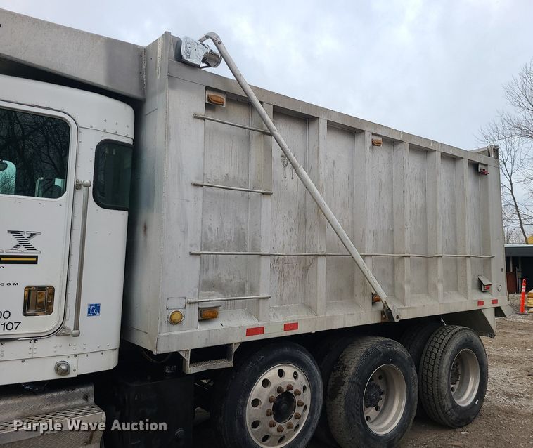 image for item DR7867 1998 Kenworth T800 dump truck