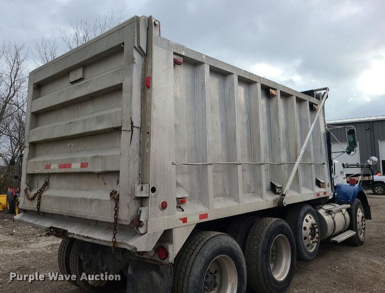 image for item DR7867 1998 Kenworth T800 dump truck