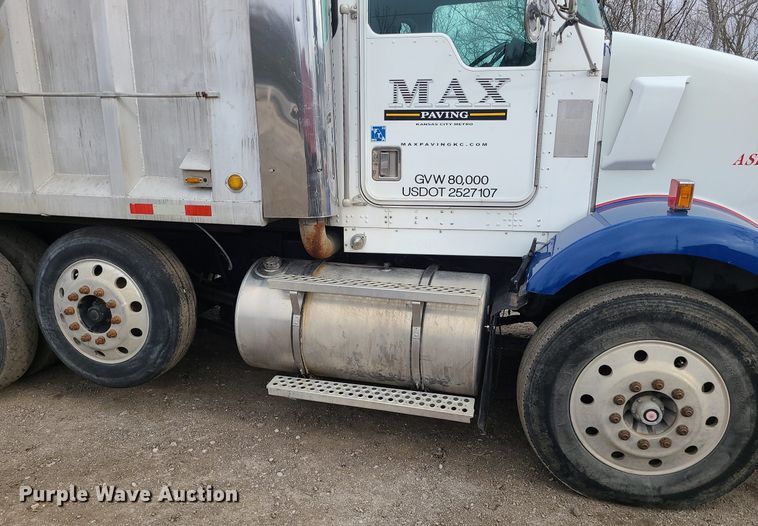 image for item DR7867 1998 Kenworth T800 dump truck