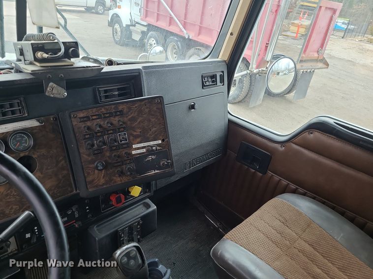 image for item DR7867 1998 Kenworth T800 dump truck