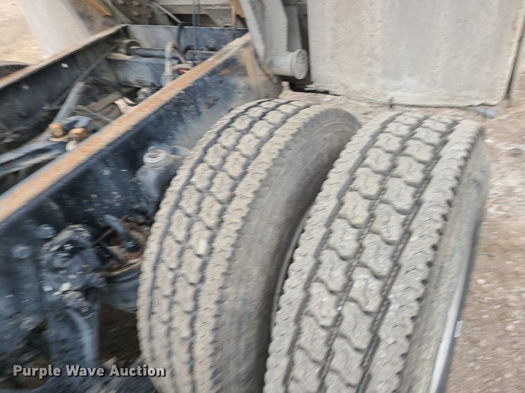 image for item DR7867 1998 Kenworth T800 dump truck