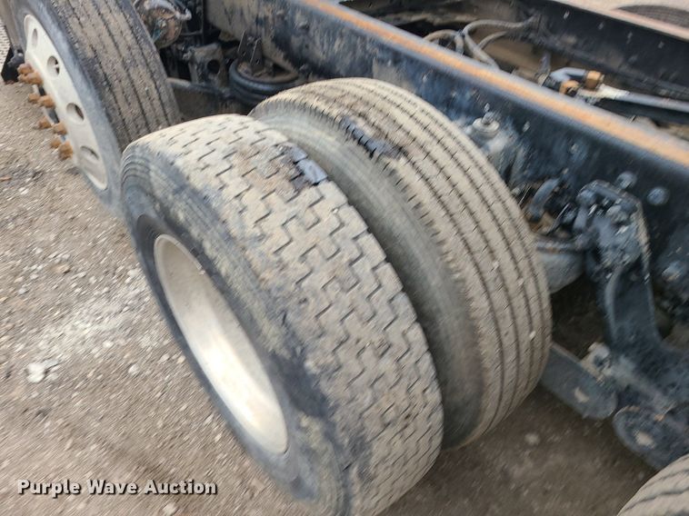 image for item DR7867 1998 Kenworth T800 dump truck