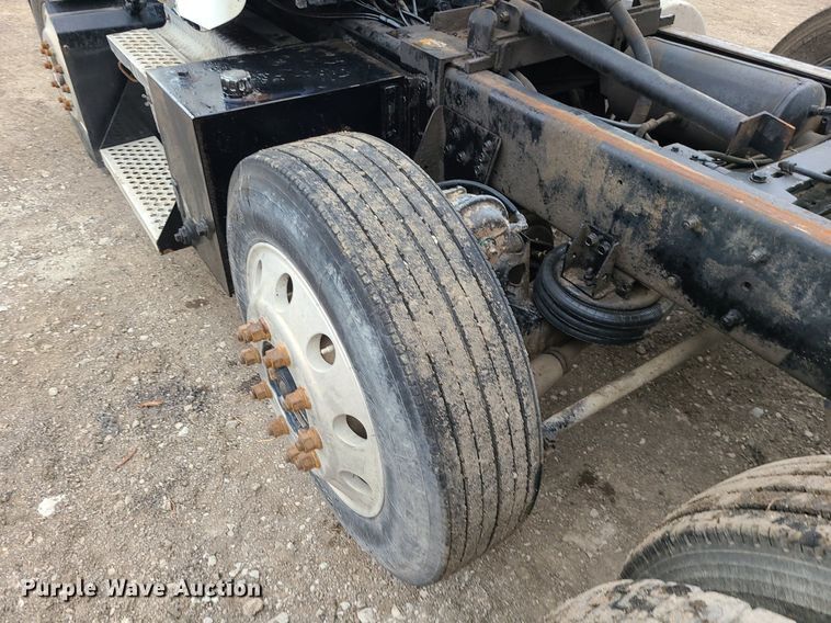 image for item DR7867 1998 Kenworth T800 dump truck