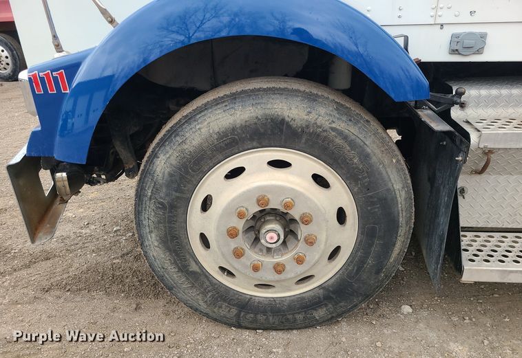 image for item DR7867 1998 Kenworth T800 dump truck