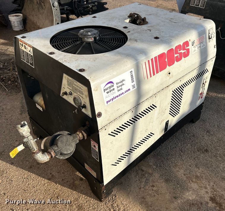image for item DS0818 Boss Bullet air compressor