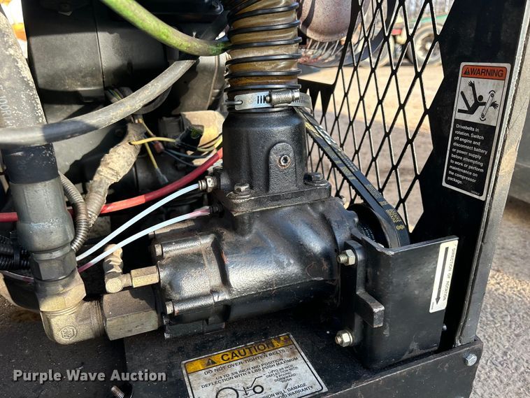 image for item DS0818 Boss Bullet air compressor