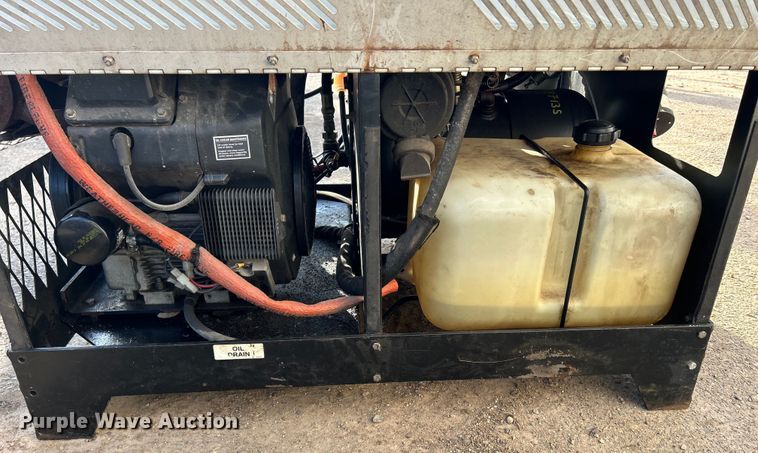 image for item DS0818 Boss Bullet air compressor