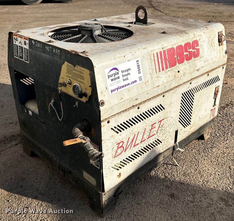 image for item DS0819 Boss Bullet air compressor