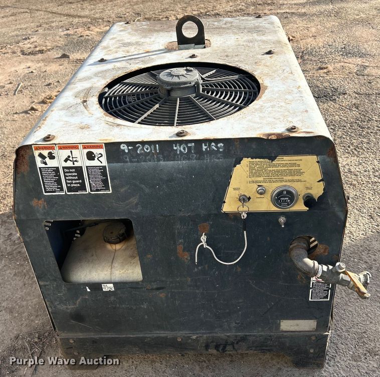 image for item DS0819 Boss Bullet air compressor