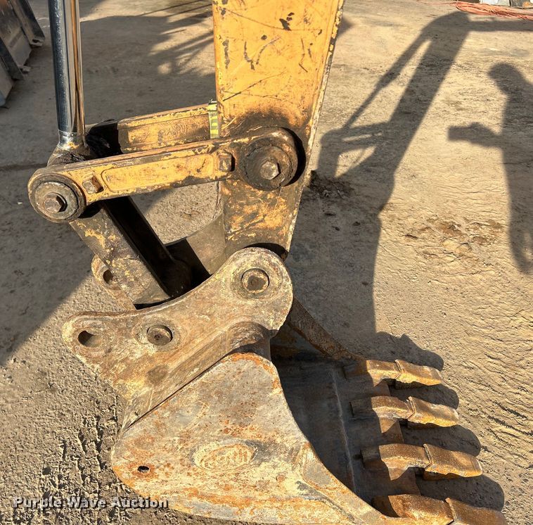 image for item DS0820 2012 Case CX36B mini excavator