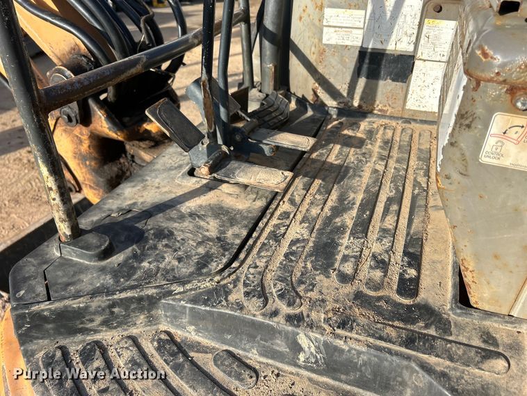 image for item DS0820 2012 Case CX36B mini excavator