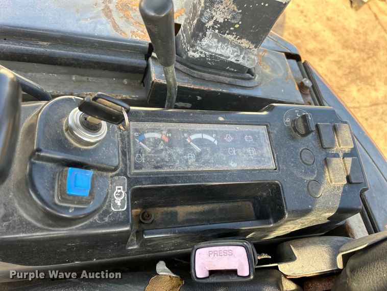 image for item DS0820 2012 Case CX36B mini excavator