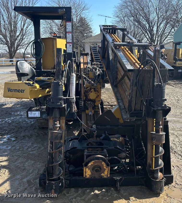 image for item DS0821 1999 Vermeer  D40X40 directional boring unit