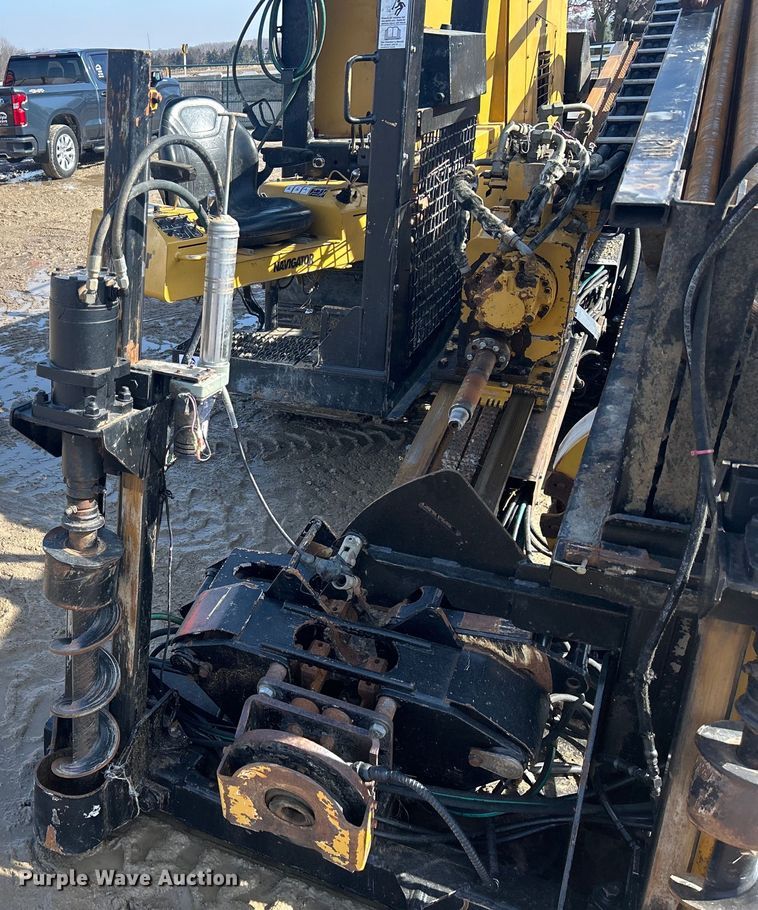 image for item DS0821 1999 Vermeer  D40X40 directional boring unit