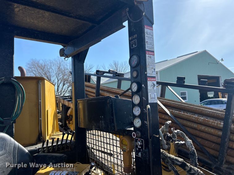 image for item DS0821 1999 Vermeer  D40X40 directional boring unit