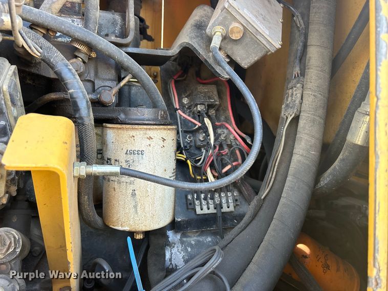 image for item DS0821 1999 Vermeer  D40X40 directional boring unit