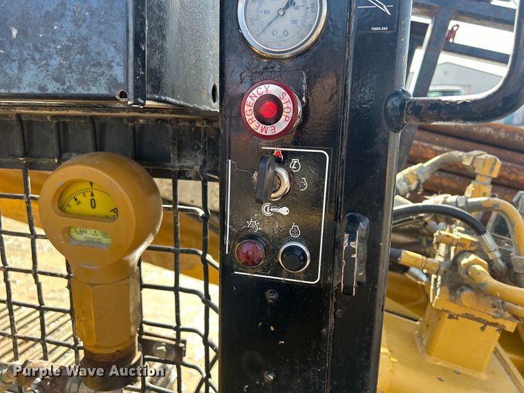 image for item DS0822 1999 Vermeer  D40X40 directional boring unit