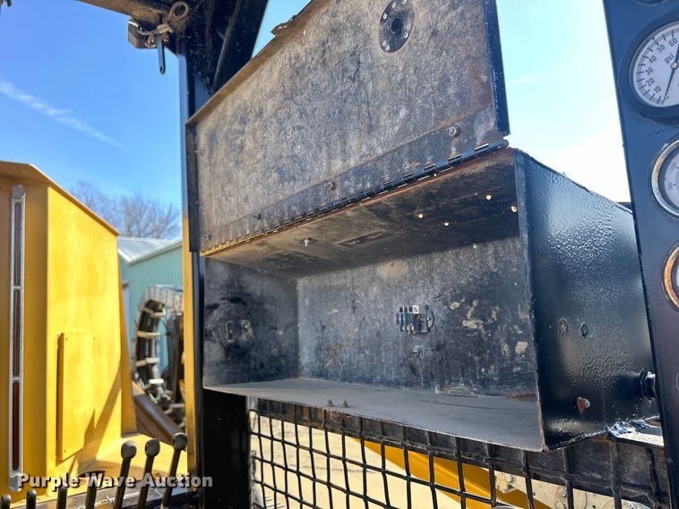 image for item DS0823 2000 Vermeer  D40X40 directional boring unit