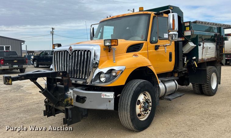 image for item DS0826 2014 International 7400 dump truck