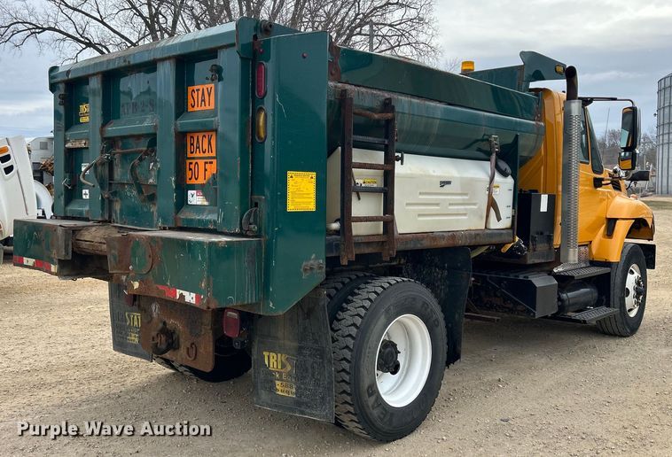 image for item DS0826 2014 International 7400 dump truck