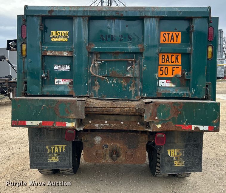 image for item DS0826 2014 International 7400 dump truck