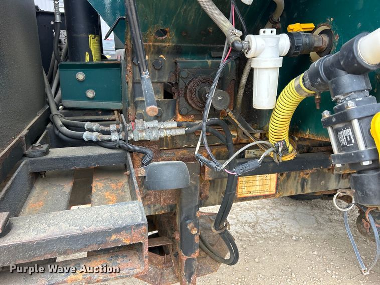 image for item DS0826 2014 International 7400 dump truck