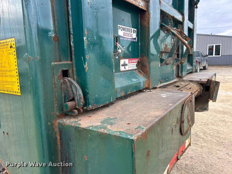 image for item DS0826 2014 International 7400 dump truck